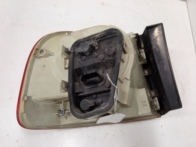 Recambio de piloto trasero derecho para volkswagen touareg (7la, 7l6, 7l7) 2.5 r5 tdi referencia OEM IAM   