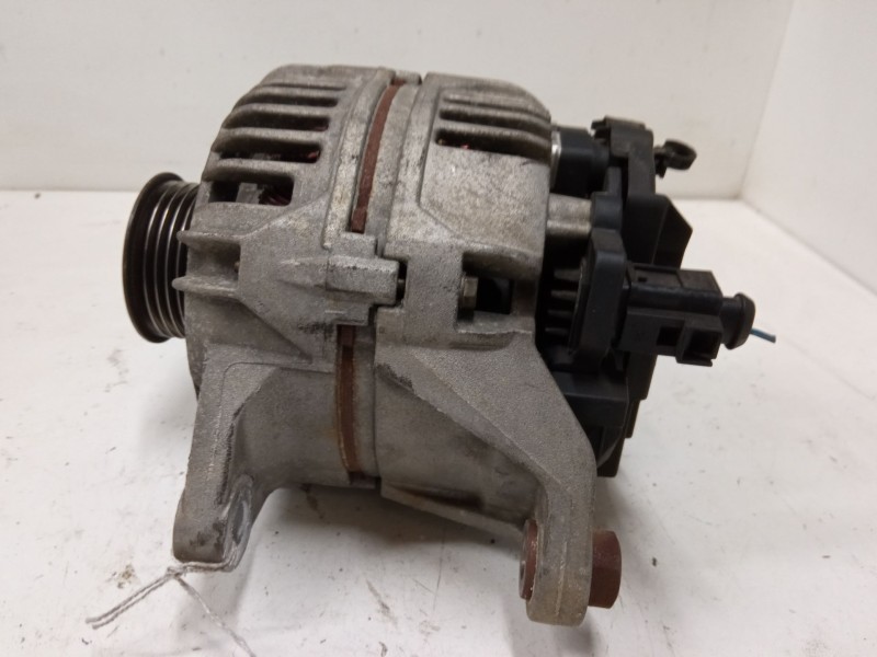 Recambio de alternador para volkswagen passat b5 variant (3b5) 1.8 t referencia OEM IAM 06B903016A  