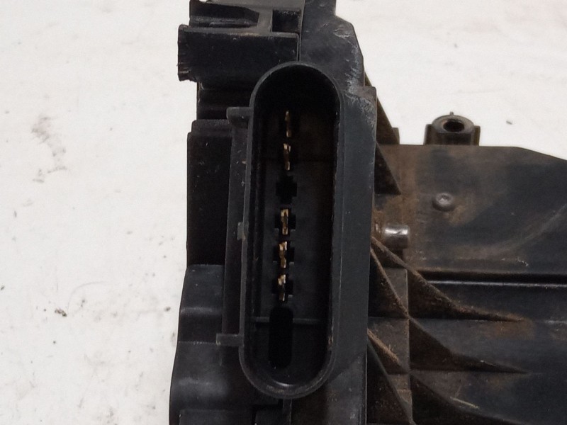 Recambio de cerradura puerta delantera izquierda para ford fiesta vi (cb1, ccn) 1.4 tdci referencia OEM IAM   