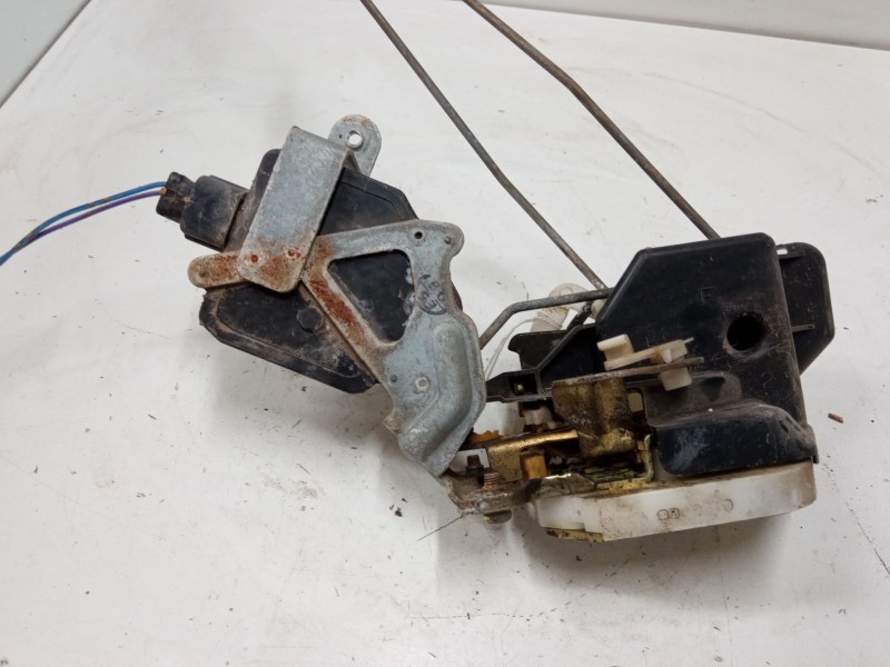 Recambio de cerradura puerta trasera izquierda para mitsubishi outlander i (cu_w) 2.4 4wd (cu5w) referencia OEM IAM 1015280110  