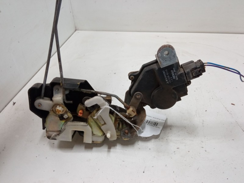 Recambio de cerradura puerta trasera izquierda para mitsubishi outlander i (cu_w) 2.4 4wd (cu5w) referencia OEM IAM 1015280110  