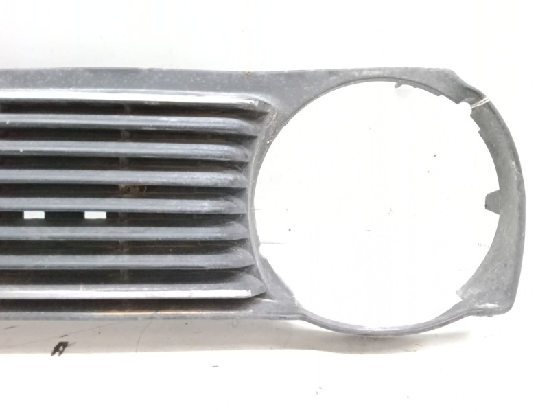 Recambio de rejillas capo para volkswagen polo classic (86c, 80) 1.3 cat referencia OEM IAM   