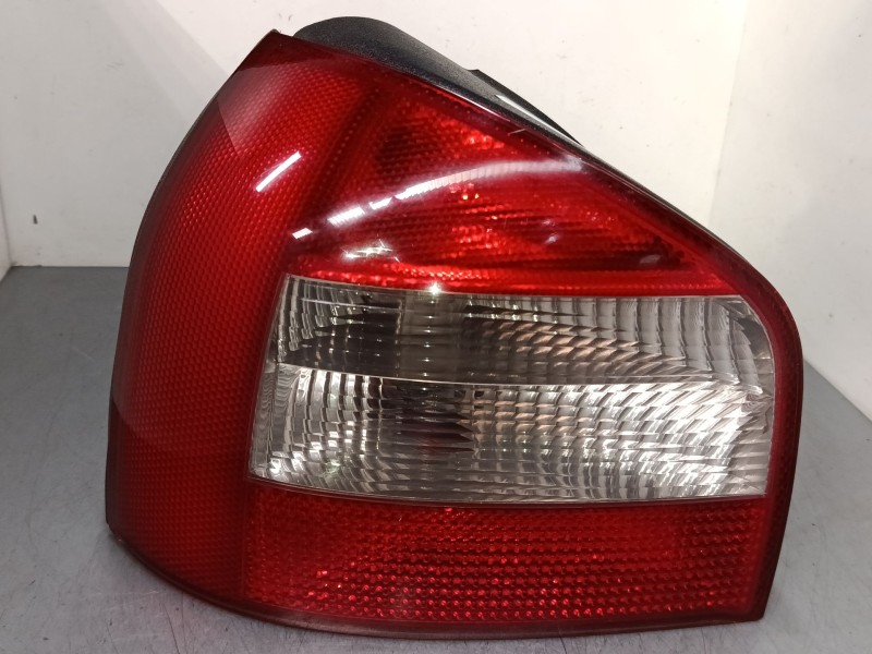 Recambio de faro izquierdo para audi a3 (8l1) 1.9 tdi referencia OEM IAM 8l0945095b  