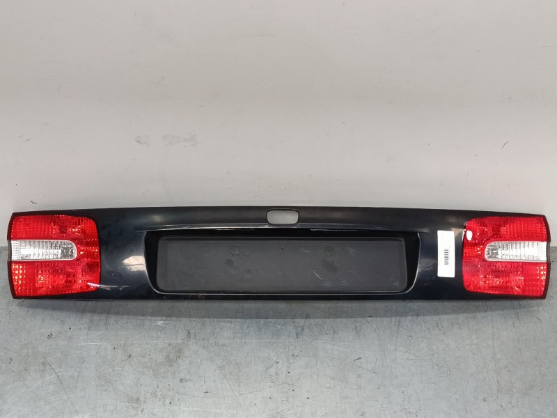 Recambio de piloto trasero central para volvo v40 station wagon (645) 1.8 i referencia OEM IAM   