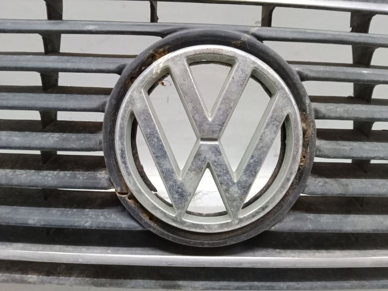 Recambio de rejillas capo para volkswagen polo classic (86c, 80) 1.3 cat referencia OEM IAM   
