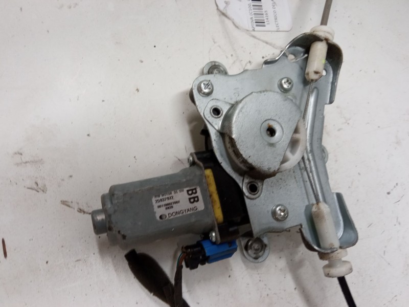 Recambio de elevalunas electrico delantero derecho para chevrolet captiva (c100, c140) 2.4 4wd referencia OEM IAM 25937972  
