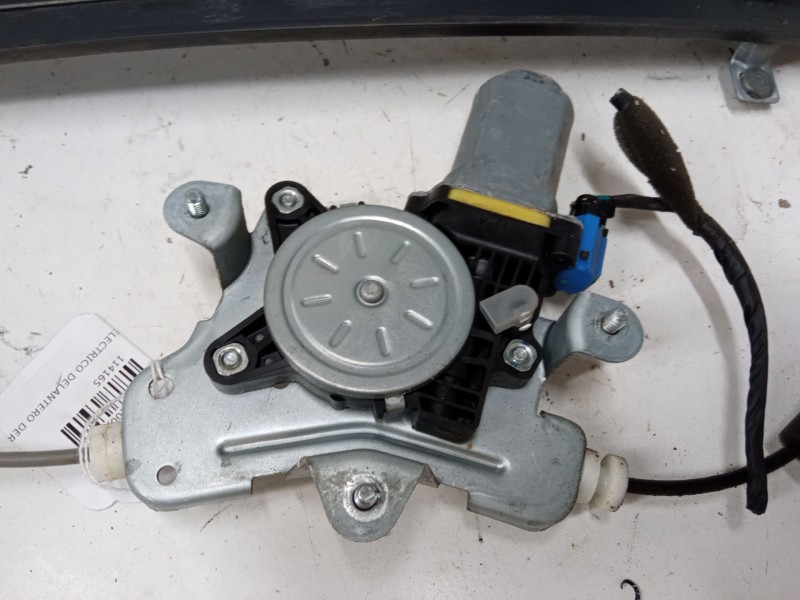 Recambio de elevalunas electrico delantero derecho para chevrolet captiva (c100, c140) 2.4 4wd referencia OEM IAM 25937972  