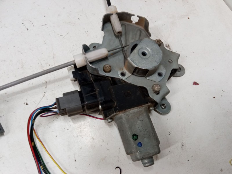Recambio de elevalunas electrico delantero izquierdo para mitsubishi outlander i (cu_w) 2.4 4wd (cu5w) referencia OEM IAM   