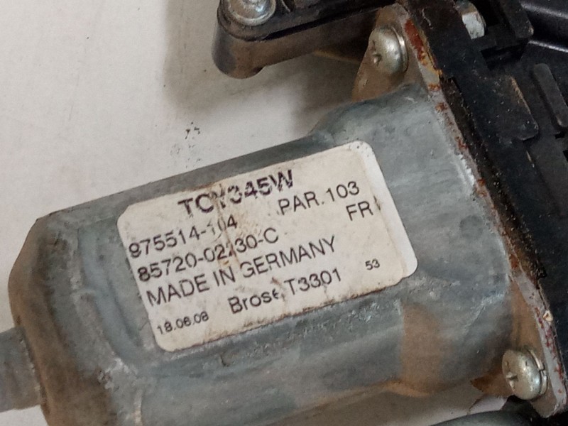 Recambio de elevalunas electrico delantero izquierdo para toyota auris (_e15_) 1.4 d-4d (nde150_) referencia OEM IAM 8572002230 