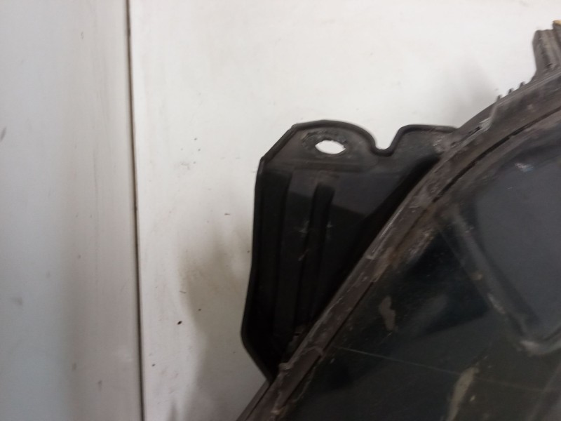 Recambio de faro izquierdo para opel astra h station wagon (a04) 1.7 cdti (l35) referencia OEM IAM 1EG27037001  