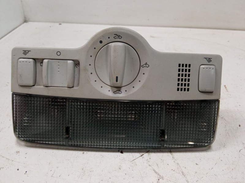 Recambio de luz interior delantera para volkswagen passat b5 variant (3b5) 1.8 t referencia OEM IAM   