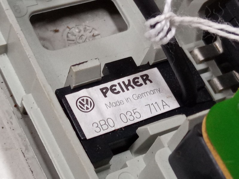 Recambio de luz interior delantera para volkswagen passat b5 variant (3b5) 1.8 t referencia OEM IAM   