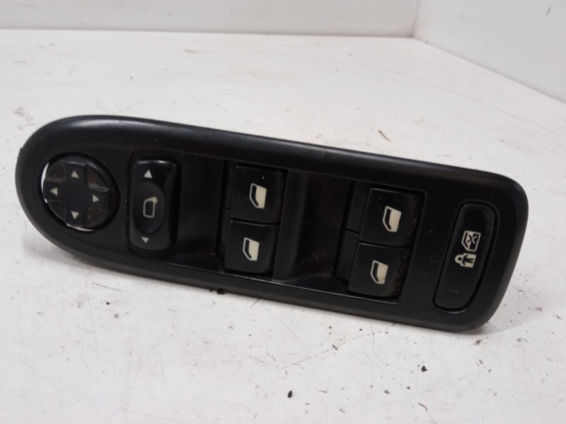 Recambio de mando elevalunas delantero izquierdo para peugeot 308 i (4a_, 4c_) 1.6 hdi referencia OEM IAM 96644915XT  