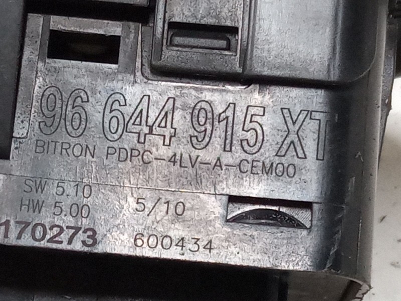 Recambio de mando elevalunas delantero izquierdo para peugeot 308 i (4a_, 4c_) 1.6 hdi referencia OEM IAM 96644915XT  