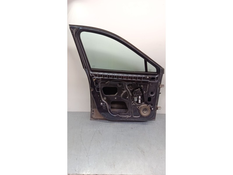 Recambio de puerta delantera izquierda para renault scénic iii (jz0/1_) 1.5 dci referencia OEM IAM   