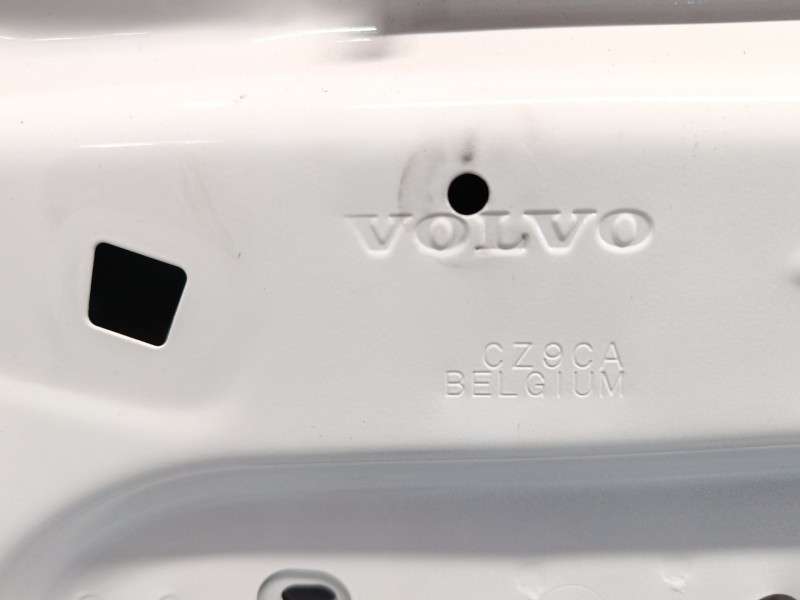 Recambio de puerta delantera derecha para volvo v40 hatchback (525) d2 referencia OEM IAM   