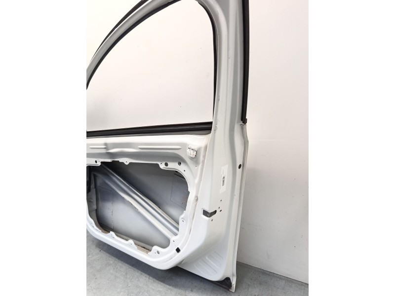 Recambio de puerta delantera derecha para volvo v40 hatchback (525) d2 referencia OEM IAM   