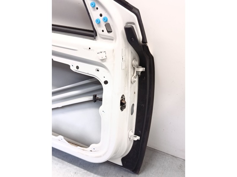 Recambio de puerta delantera izquierda para volvo v40 hatchback (525) d2 referencia OEM IAM   