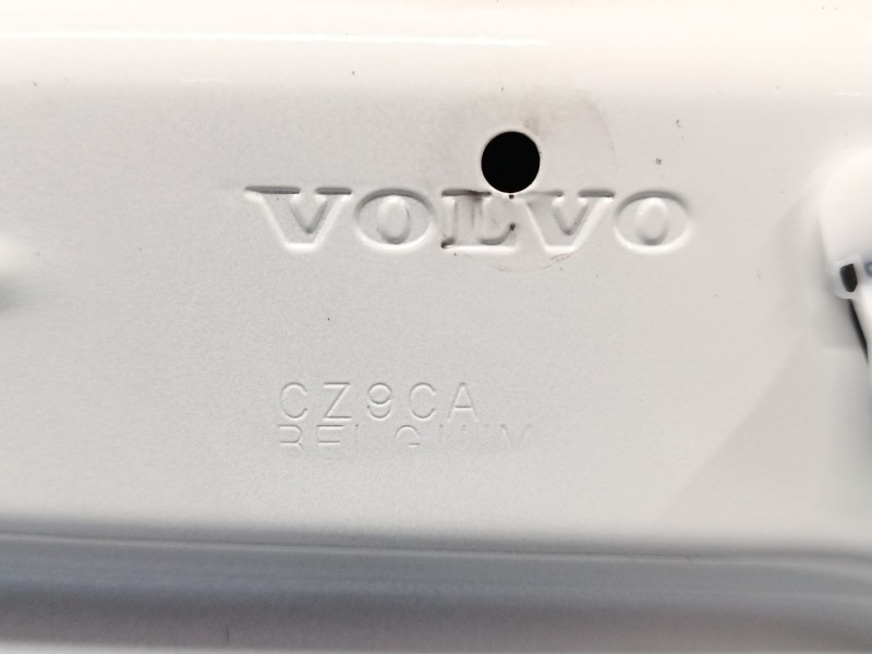 Recambio de puerta delantera izquierda para volvo v40 hatchback (525) d2 referencia OEM IAM   