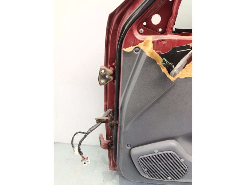Recambio de puerta delantera derecha para nissan terrano ii (r20) 2.7 td 4wd referencia OEM IAM   