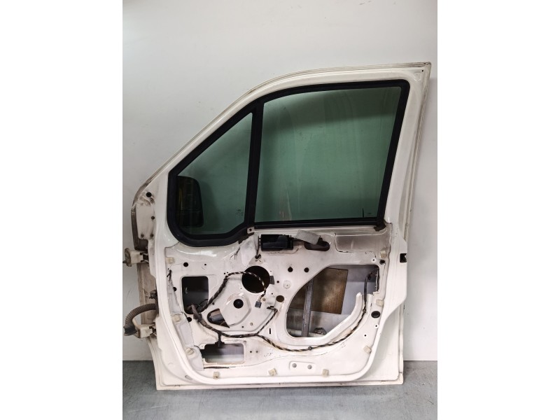 Recambio de puerta delantera derecha para ford tourneo connect 1.8 tdci referencia OEM IAM   