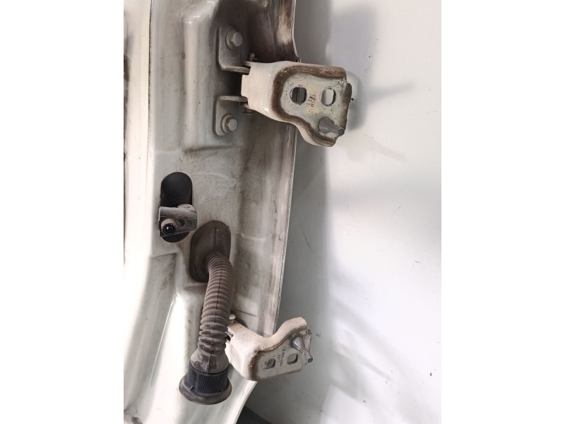 Recambio de puerta delantera izquierda para ford tourneo connect 1.8 tdci referencia OEM IAM   
