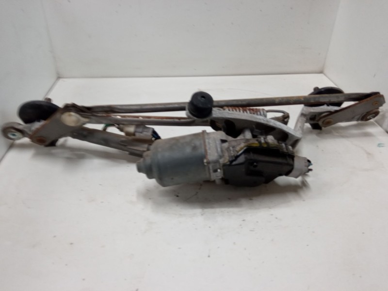 Recambio de motor limpia delantero para toyota auris (_e15_) 1.4 d-4d (nde150_) referencia OEM IAM 8511002190  