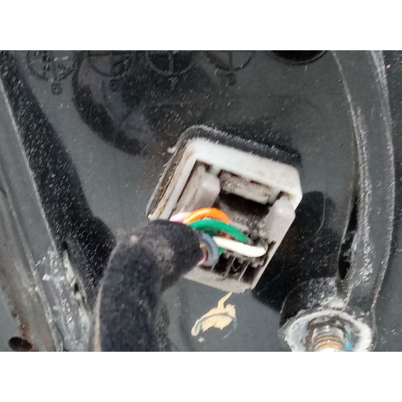Recambio de retrovisor electrico izquierdo abatible para kia carnival / grand carnival iii (vq) 2.9 crdi referencia OEM IAM   