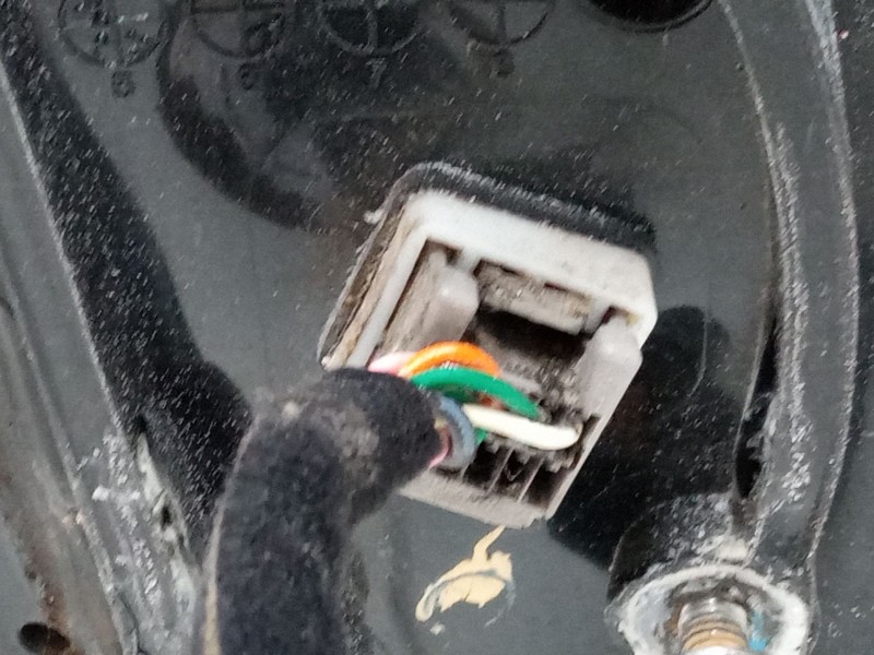 Recambio de retrovisor electrico izquierdo abatible para kia carnival / grand carnival iii (vq) 2.9 crdi referencia OEM IAM   
