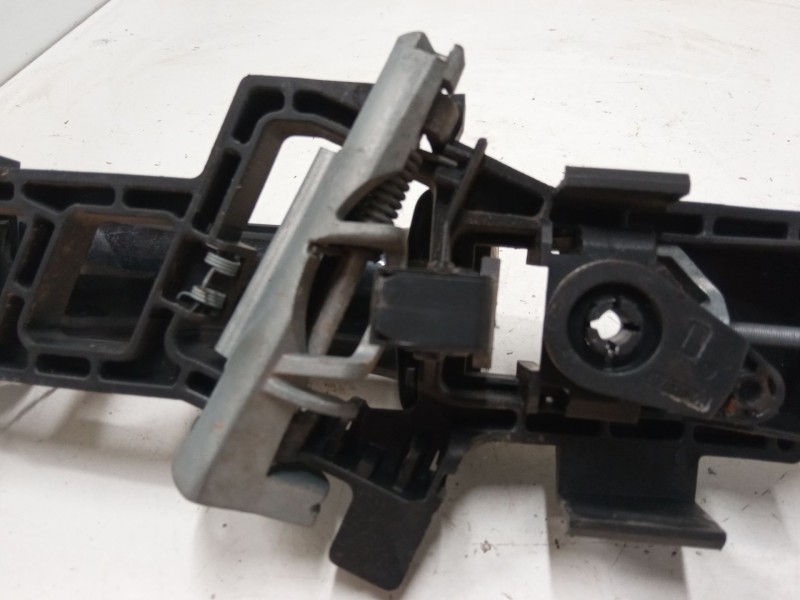 Recambio de maneta exterior puerta delantera izquierda para ford fiesta vi (cb1, ccn) 1.4 tdci referencia OEM IAM   