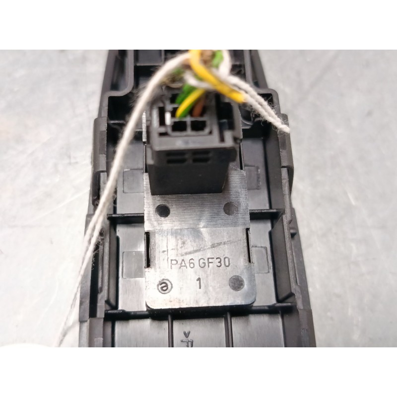 Recambio de mando elevalunas delantero derecho para citroën c4 picasso i monospace (ud_) 1.6 hdi 110 referencia OEM IAM 96639377