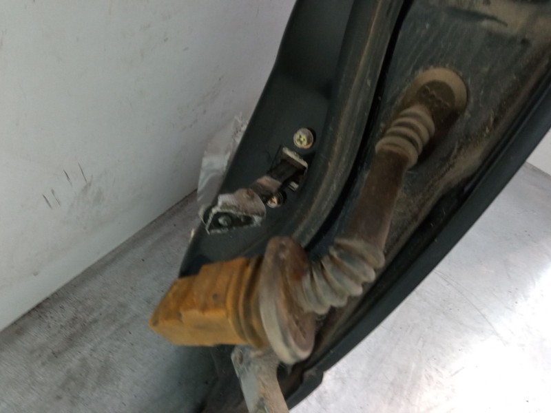 Recambio de puerta trasera izquierda para mitsubishi outlander i (cu_w) 2.4 4wd (cu5w) referencia OEM IAM   