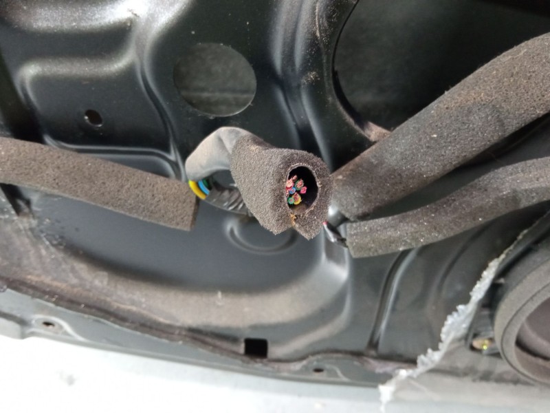 Recambio de puerta trasera izquierda para mitsubishi outlander i (cu_w) 2.4 4wd (cu5w) referencia OEM IAM   
