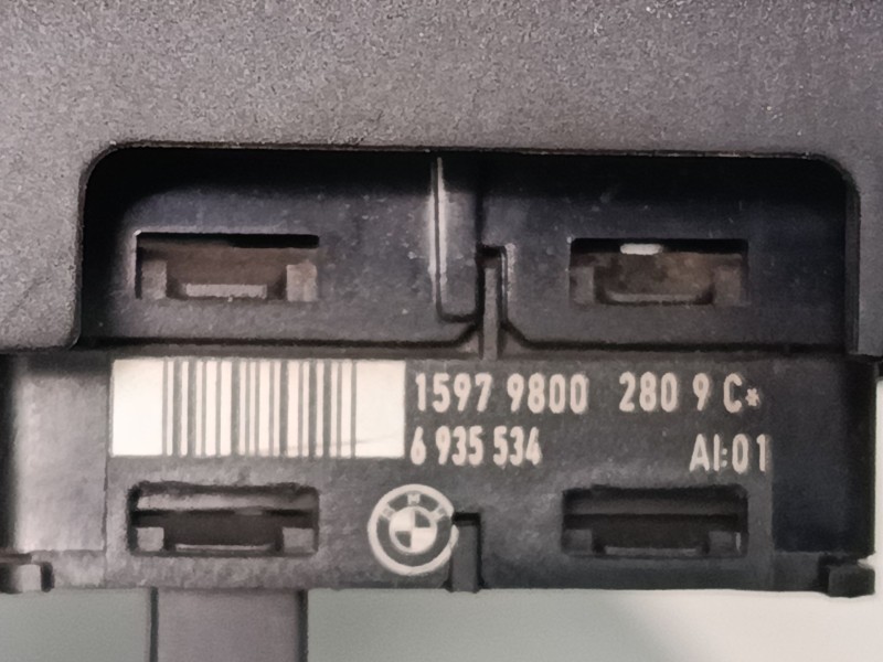 Recambio de mando elevalunas delantero derecho para bmw 1 (f20) 116 d referencia OEM IAM   