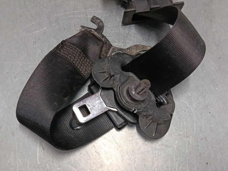 Recambio de cinturon seguridad delantero derecho para bmw 1 (f20) 116 d referencia OEM IAM 33059849C  