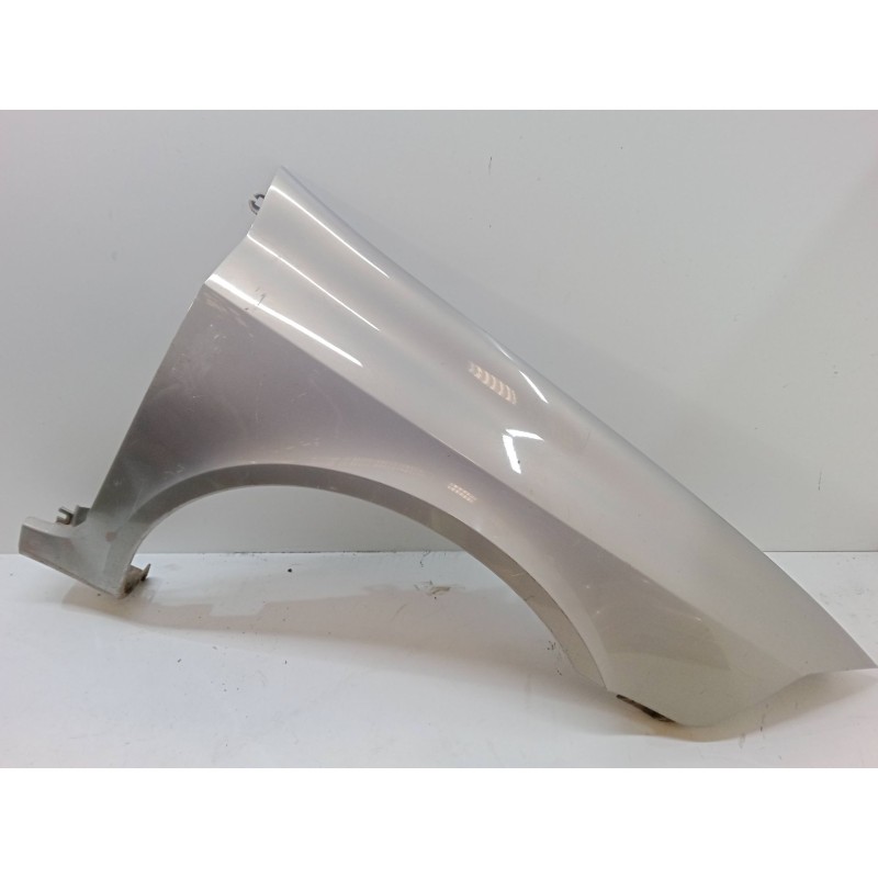 Recambio de aleta delantera derecha para renault laguna ii (bg0/1_) 1.9 dci (bg1a, bg1v) referencia OEM IAM   