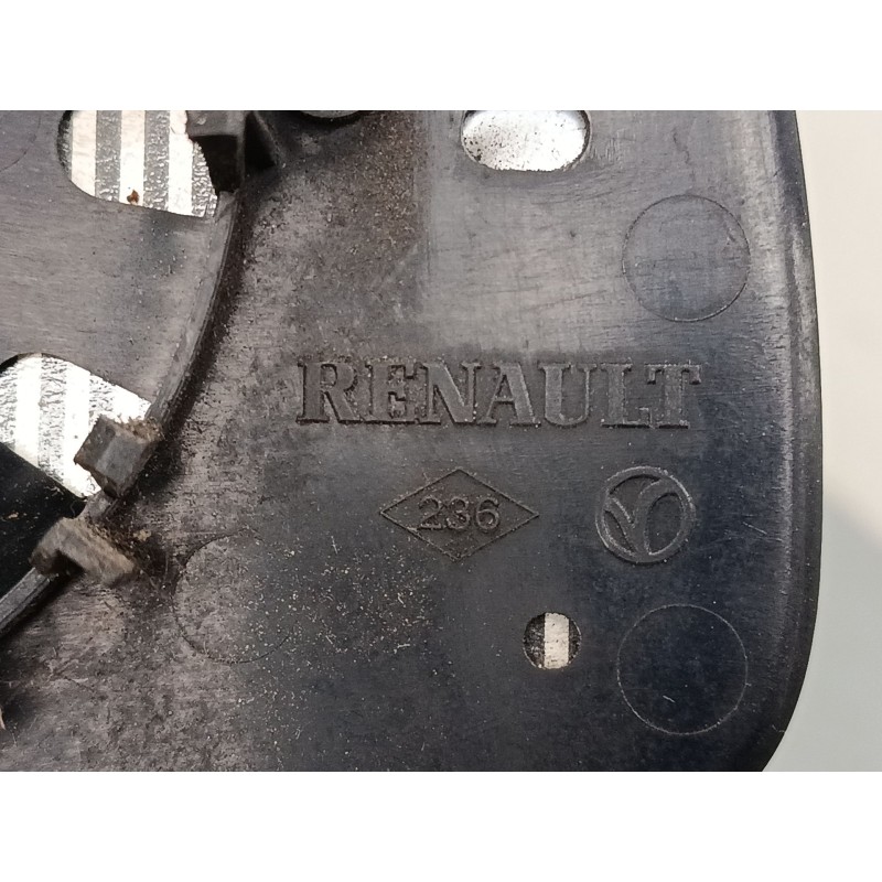 Recambio de cristal retrovisor izquierdo para renault megane iii grandtour (kz0/1) 1.2 tce (kz2b, kz11) referencia OEM IAM   