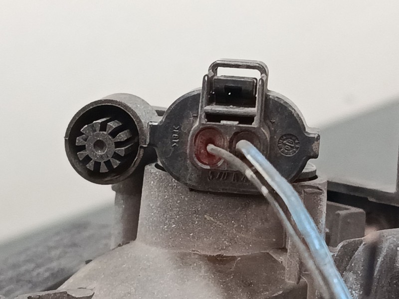Recambio de faro antiniebla derecho para mazda 2 (de_, dh_) 1.5 (de5fs) referencia OEM IAM D01N51688  