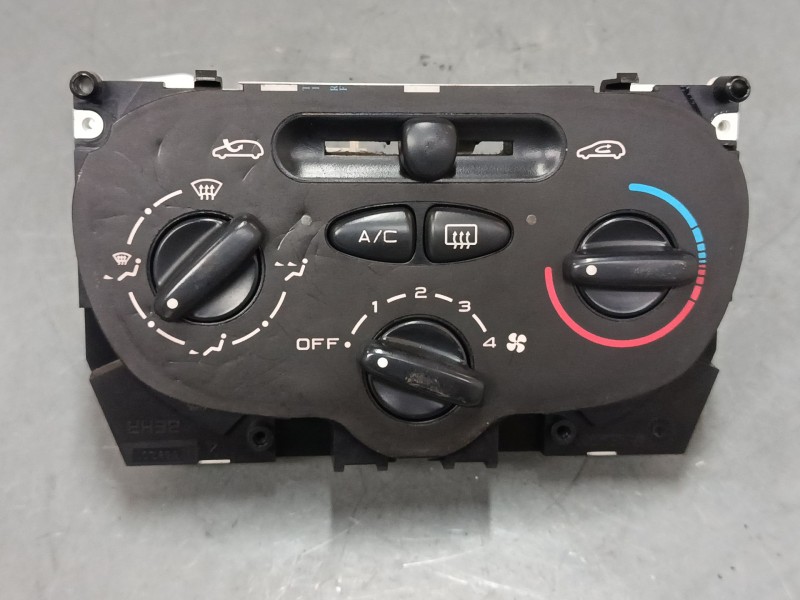 Recambio de mando calefaccion / a/a para peugeot 206 hatchback (2a/c) 1.1 i referencia OEM IAM 1068701  
