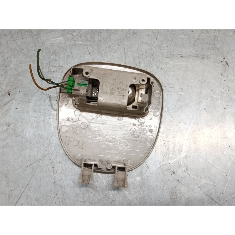 Recambio de luz interior delantera para peugeot 206 hatchback (2a/c) 1.4 hdi eco 70 referencia OEM IAM   
