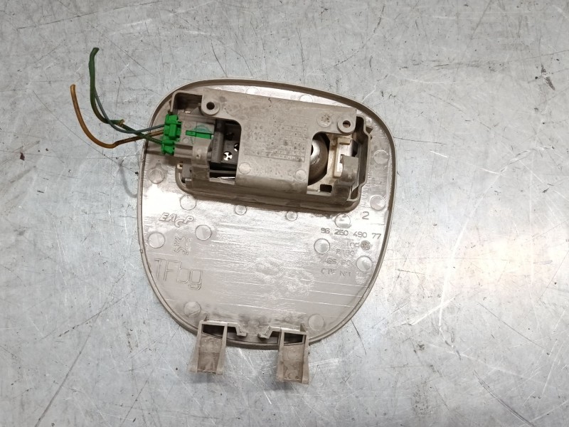 Recambio de luz interior delantera para peugeot 206 hatchback (2a/c) 1.4 hdi eco 70 referencia OEM IAM   