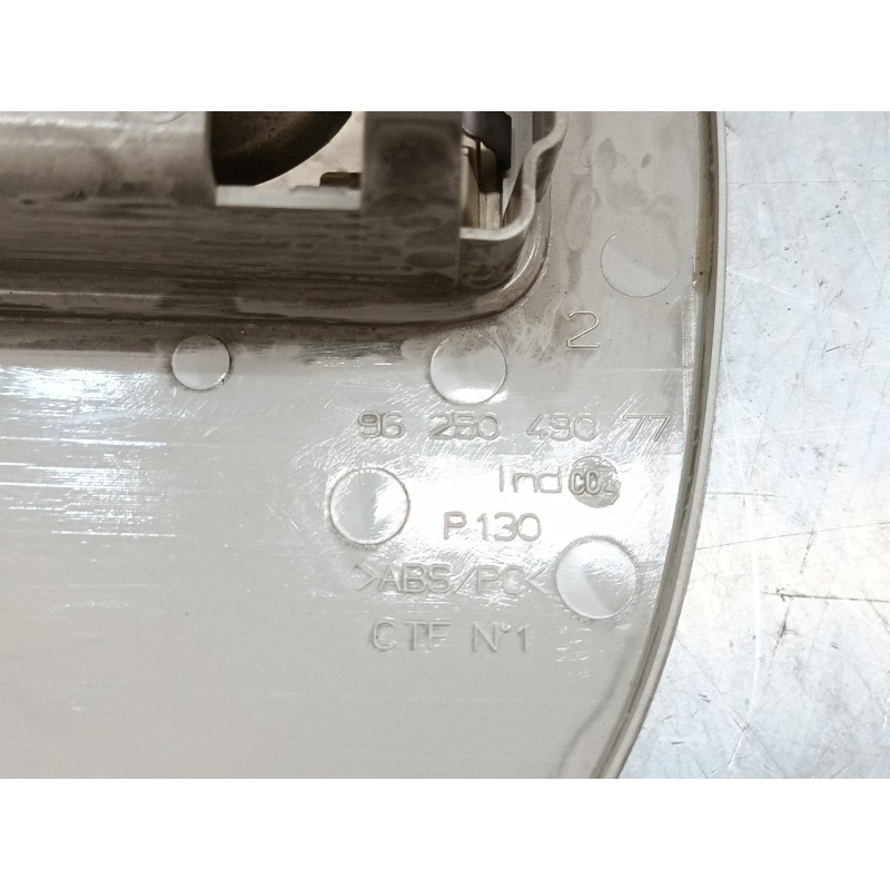 Recambio de luz interior delantera para peugeot 206 hatchback (2a/c) 1.4 hdi eco 70 referencia OEM IAM   
