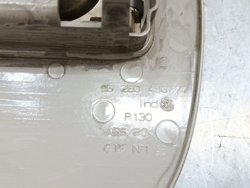 Recambio de luz interior delantera para peugeot 206 hatchback (2a/c) 1.4 hdi eco 70 referencia OEM IAM   