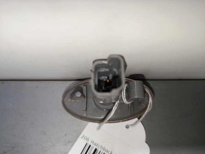 Recambio de intermitente delantero izquierdo para peugeot 206 hatchback (2a/c) 1.9 d referencia OEM IAM   