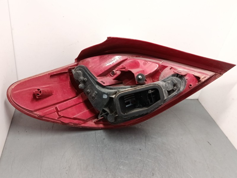 Recambio de piloto trasero derecho para peugeot 207/207+ (wa_, wc_) 1.4 16v referencia OEM IAM 9686565980  