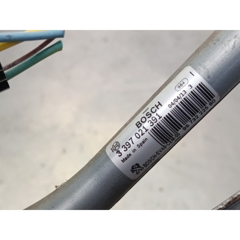 Recambio de motor limpia delantero para peugeot 208 i (ca_, cc_) 1.2 vti 82 referencia OEM IAM 0390241540  