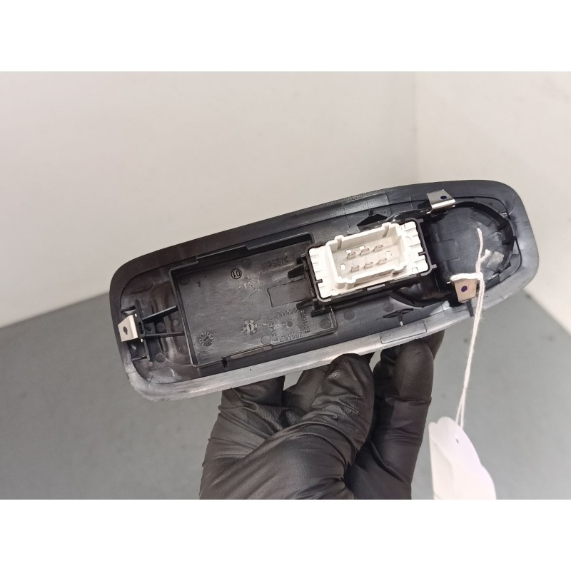 Recambio de mando elevalunas delantero derecho para peugeot 208 i (ca_, cc_) 1.2 vti 82 referencia OEM IAM 9675118ZD  