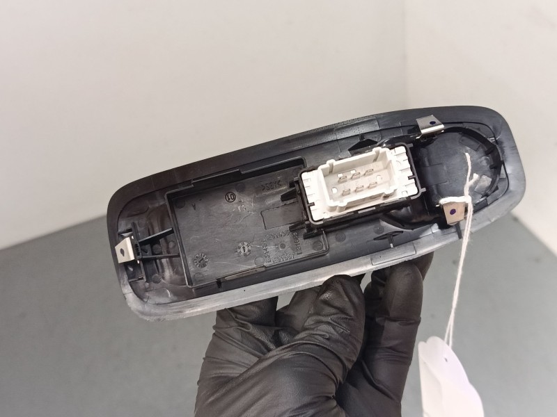 Recambio de mando elevalunas delantero derecho para peugeot 208 i (ca_, cc_) 1.2 vti 82 referencia OEM IAM 9675118ZD  