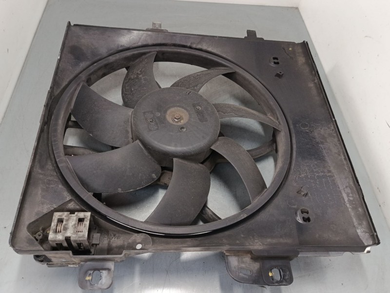 Recambio de electroventilador para peugeot 208 i (ca_, cc_) 1.2 vti 82 referencia OEM IAM   