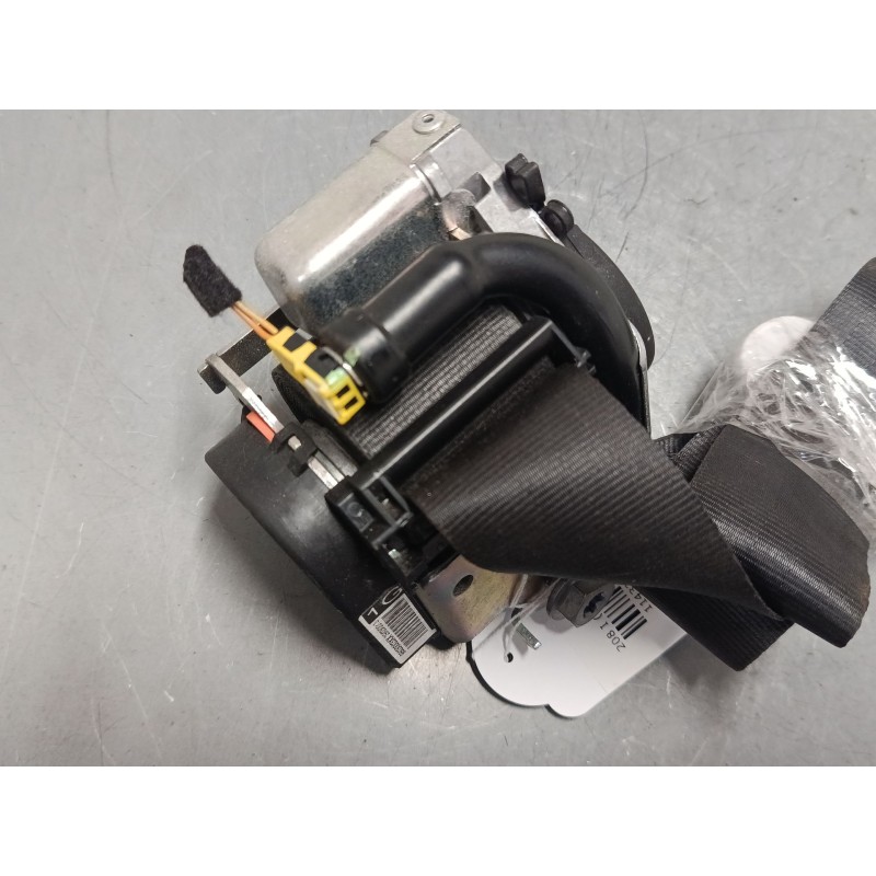Recambio de cinturon seguridad delantero izquierdo para peugeot 208 i (ca_, cc_) 1.2 vti 82 referencia OEM IAM   